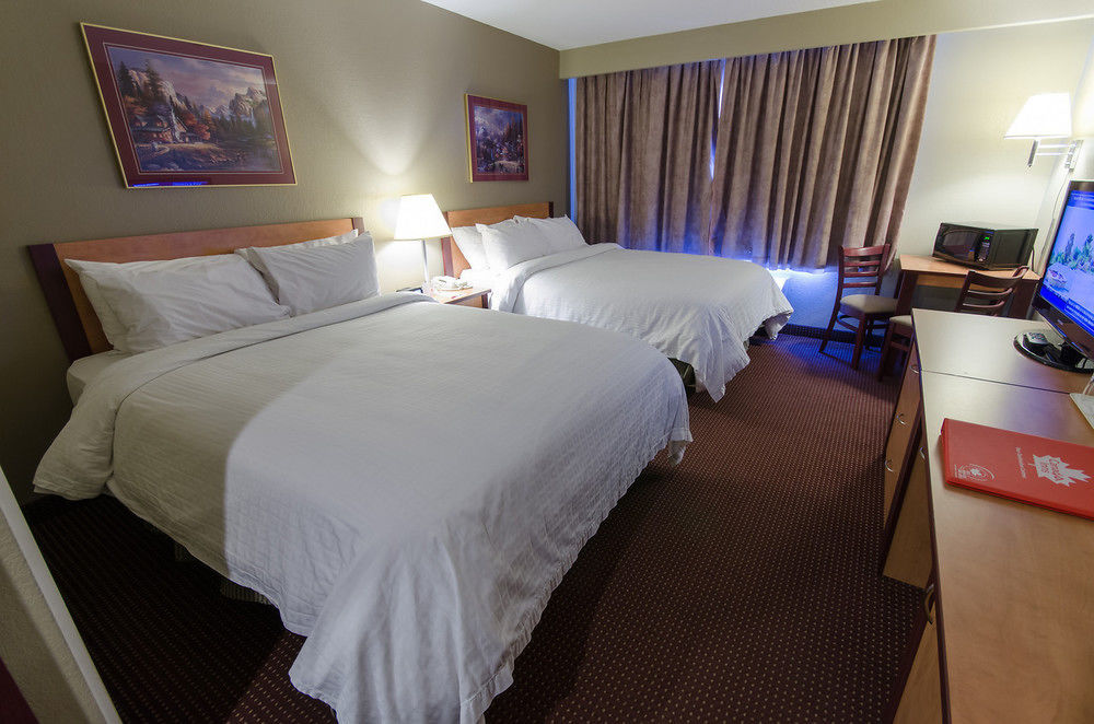 Canad Inns Destination Centre Transcona Уинипег Екстериор снимка