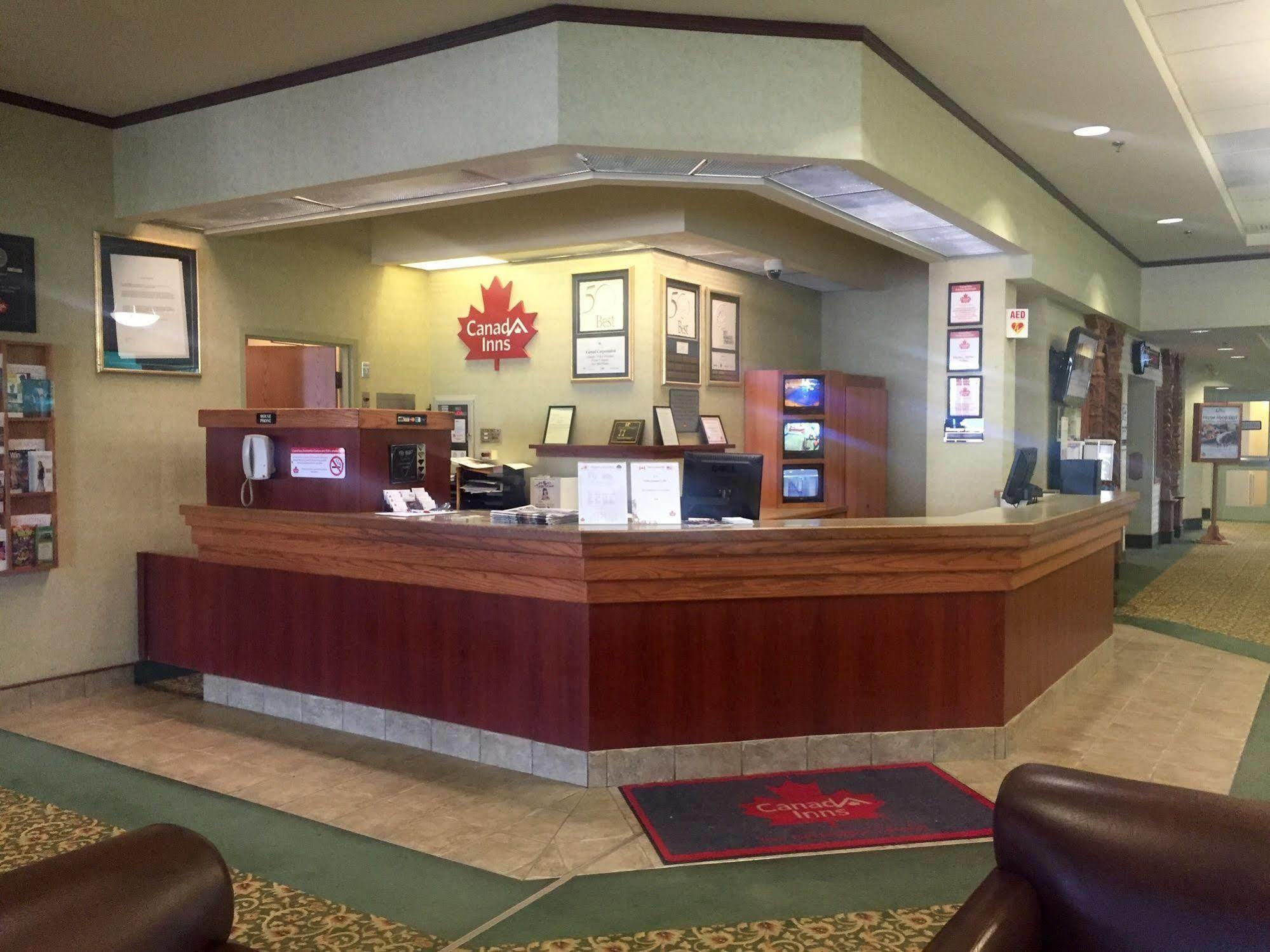 Canad Inns Destination Centre Transcona Уинипег Екстериор снимка